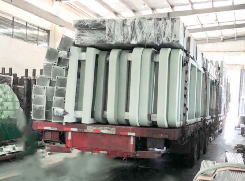 2018.7.18  湖南長沙公交站臺、候車亭發貨