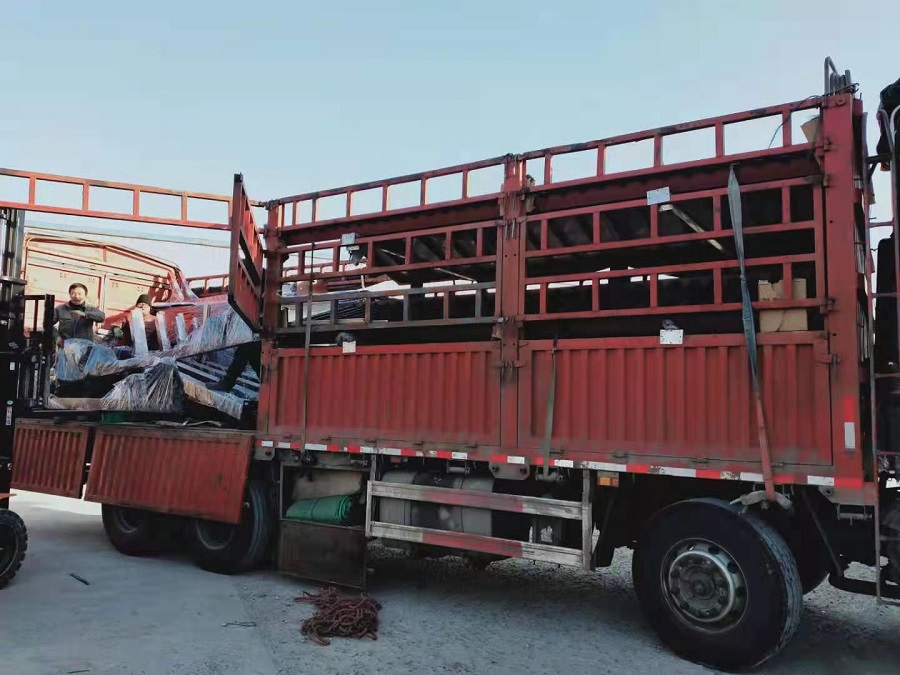 【2021年1月5日】浙江余姚候車亭項目發(fā)貨通知